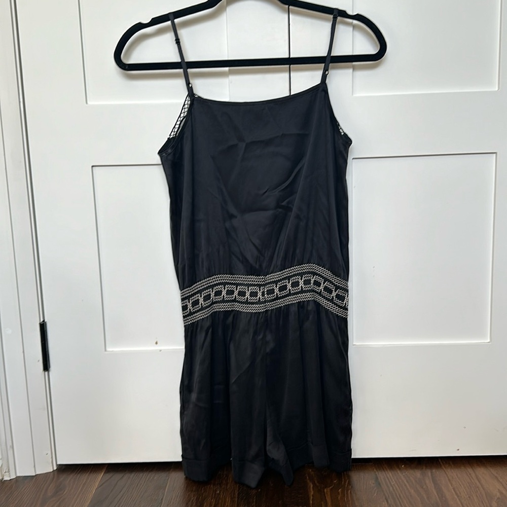 Guess by Marciano Romper. Xs